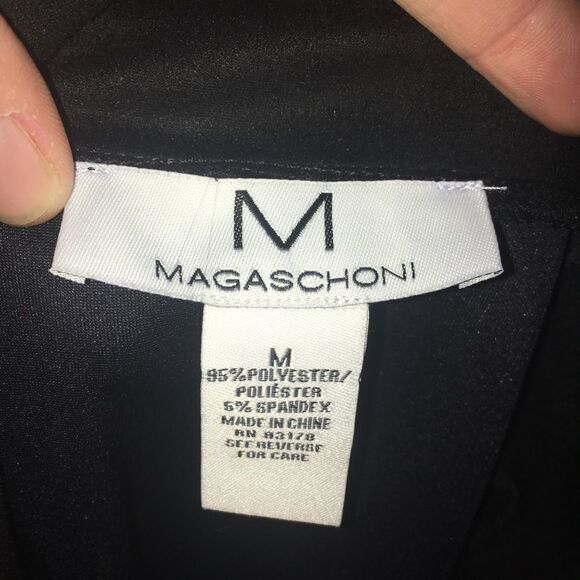 M Magaschoni black suede cropped M pullover - Picture 2 of 3
